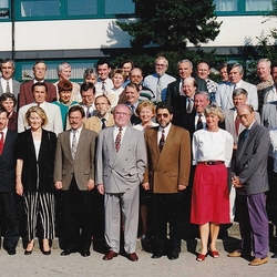 Stadtrat (1989 - 1994) auf der Realschultreppe 1993